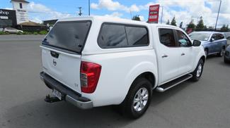 2017 Nissan Navara - Thumbnail