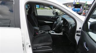 2017 Nissan Navara - Thumbnail