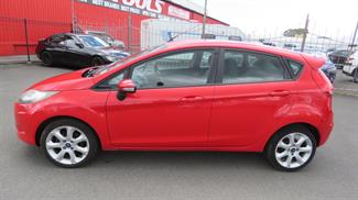 2010 Ford Fiesta - Thumbnail