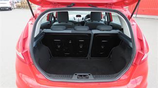 2010 Ford Fiesta - Thumbnail