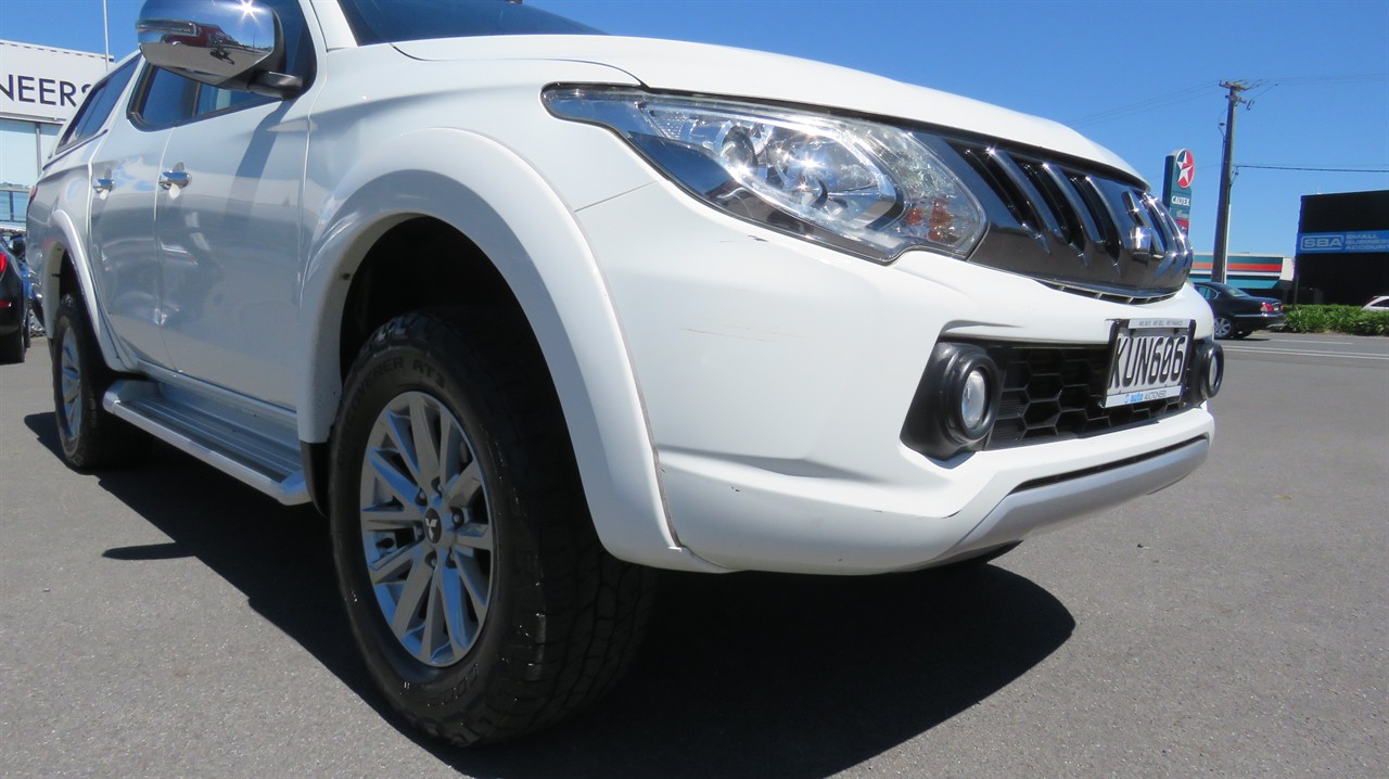 2017 Mitsubishi Triton