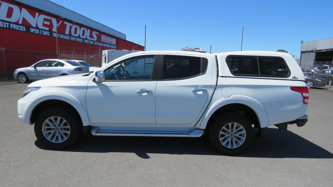 2017 Mitsubishi Triton