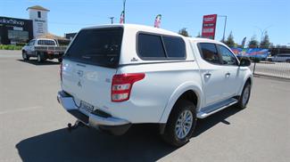 2017 Mitsubishi Triton - Thumbnail