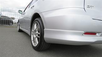 2007 Toyota Caldina - Thumbnail