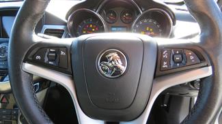 2017 Holden Cruze - Thumbnail