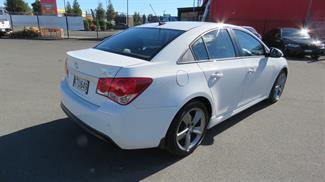 2017 Holden Cruze - Thumbnail