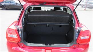 2019 Suzuki Swift - Thumbnail