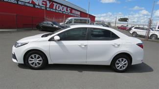 2017 Toyota Corolla - Thumbnail