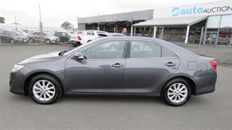 2013 Toyota Camry - Thumbnail