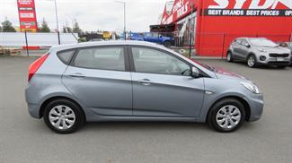 2018 Hyundai Accent - Thumbnail