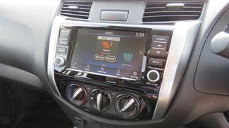 2026 Nissan Navara - Thumbnail