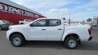 2026 Nissan Navara - Thumbnail