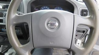 2007 Nissan Navara - Thumbnail