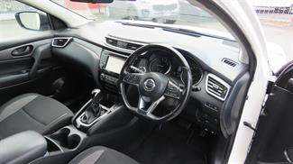 2019 Nissan Qashqai - Thumbnail