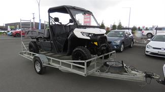 2020 Can-Am Defender - Thumbnail