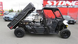 2020 Can-Am Defender - Thumbnail
