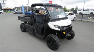2020 Can-Am Defender - Thumbnail