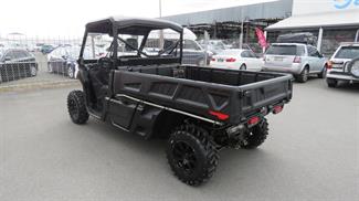 2020 Can-Am Defender - Thumbnail