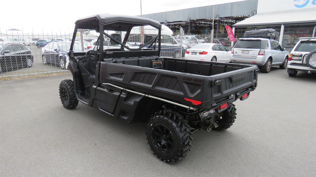 2020 Can-Am Defender
