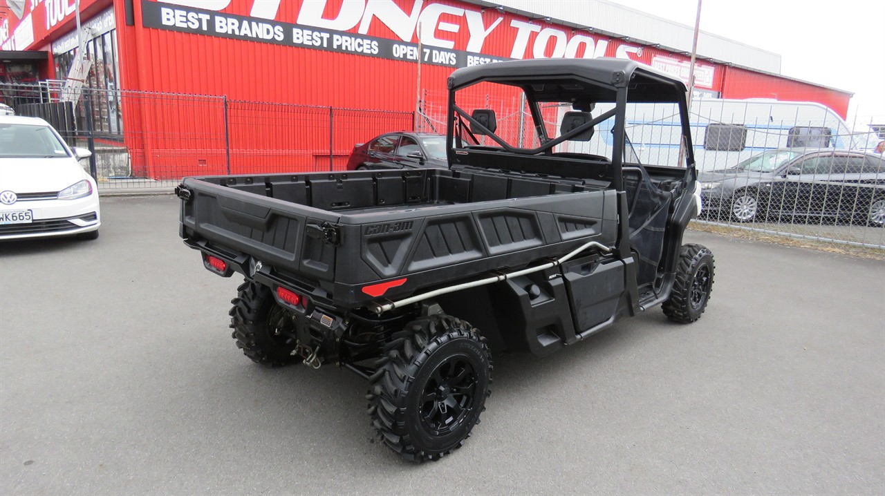 2020 Can-Am Defender