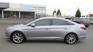 2015 Hyundai Sonata - Thumbnail