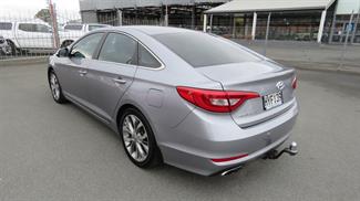 2015 Hyundai Sonata - Thumbnail