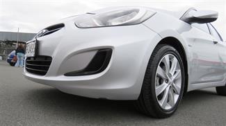 2012 Hyundai Accent - Thumbnail