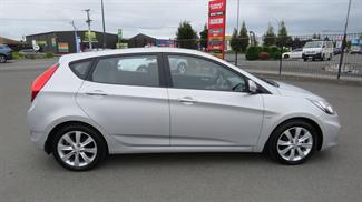 2012 Hyundai Accent - Thumbnail