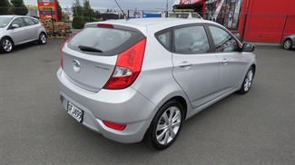 2012 Hyundai Accent - Thumbnail