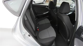 2012 Hyundai Accent - Thumbnail