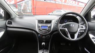 2012 Hyundai Accent - Thumbnail