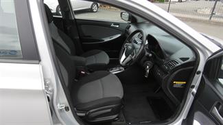 2012 Hyundai Accent - Thumbnail