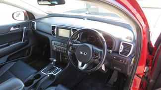 2016 Kia Sportage - Thumbnail