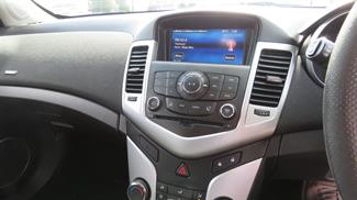 2015 Holden Cruze - Thumbnail