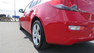 2015 Holden Cruze - Thumbnail