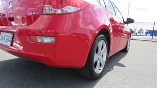 2015 Holden Cruze - Thumbnail