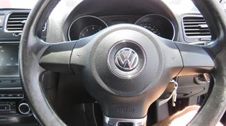 2012 Volkswagen Golf - Thumbnail