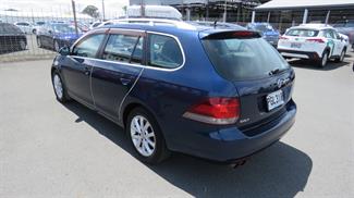 2012 Volkswagen Golf - Thumbnail