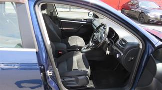 2012 Volkswagen Golf - Thumbnail