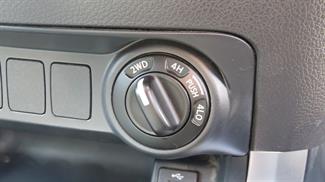 2019 Nissan Navara - Thumbnail