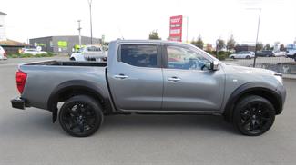 2019 Nissan Navara - Thumbnail