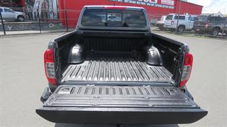 2019 Nissan Navara - Thumbnail