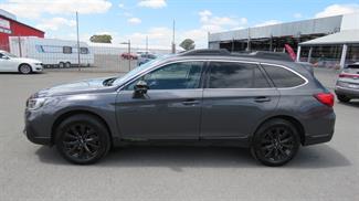 2020 Subaru Outback - Thumbnail