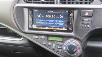 2013 Toyota Aqua - Thumbnail