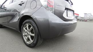 2013 Toyota Aqua - Thumbnail