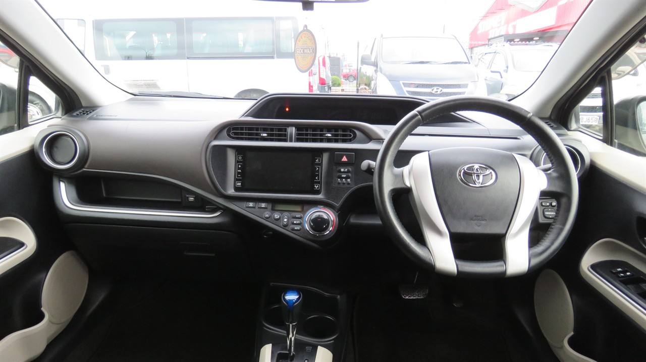 2013 Toyota Aqua