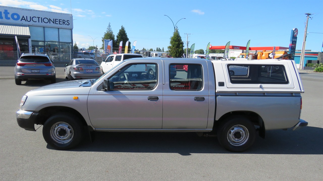 2000 Nissan Navara