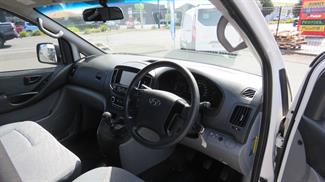 2018 Hyundai Iload - Thumbnail