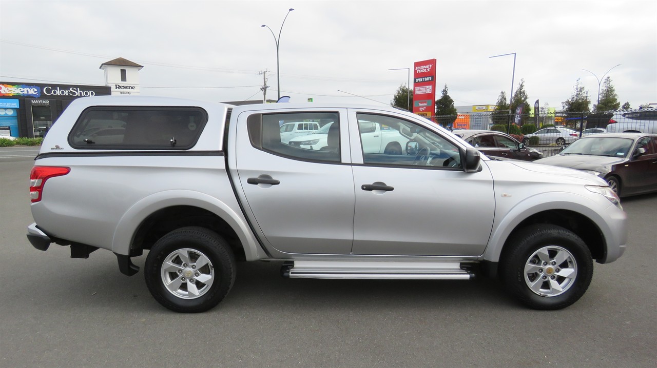 2016 Mitsubishi Triton