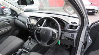 2016 Mitsubishi Triton - Thumbnail